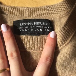Banana republic Cashmere sweater